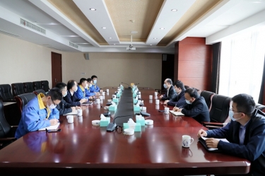 平湖市委书记仲旭东一行莅临银河官方入口(中国)最新官网入口调研企业疫情防控和复工复产工作