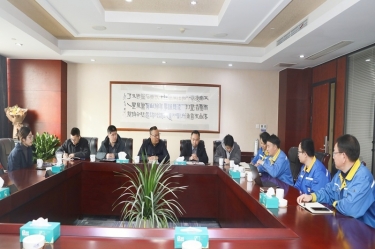 平湖市副市长管立松一行莅临银河官方入口(中国)最新官网入口慰问高端人才